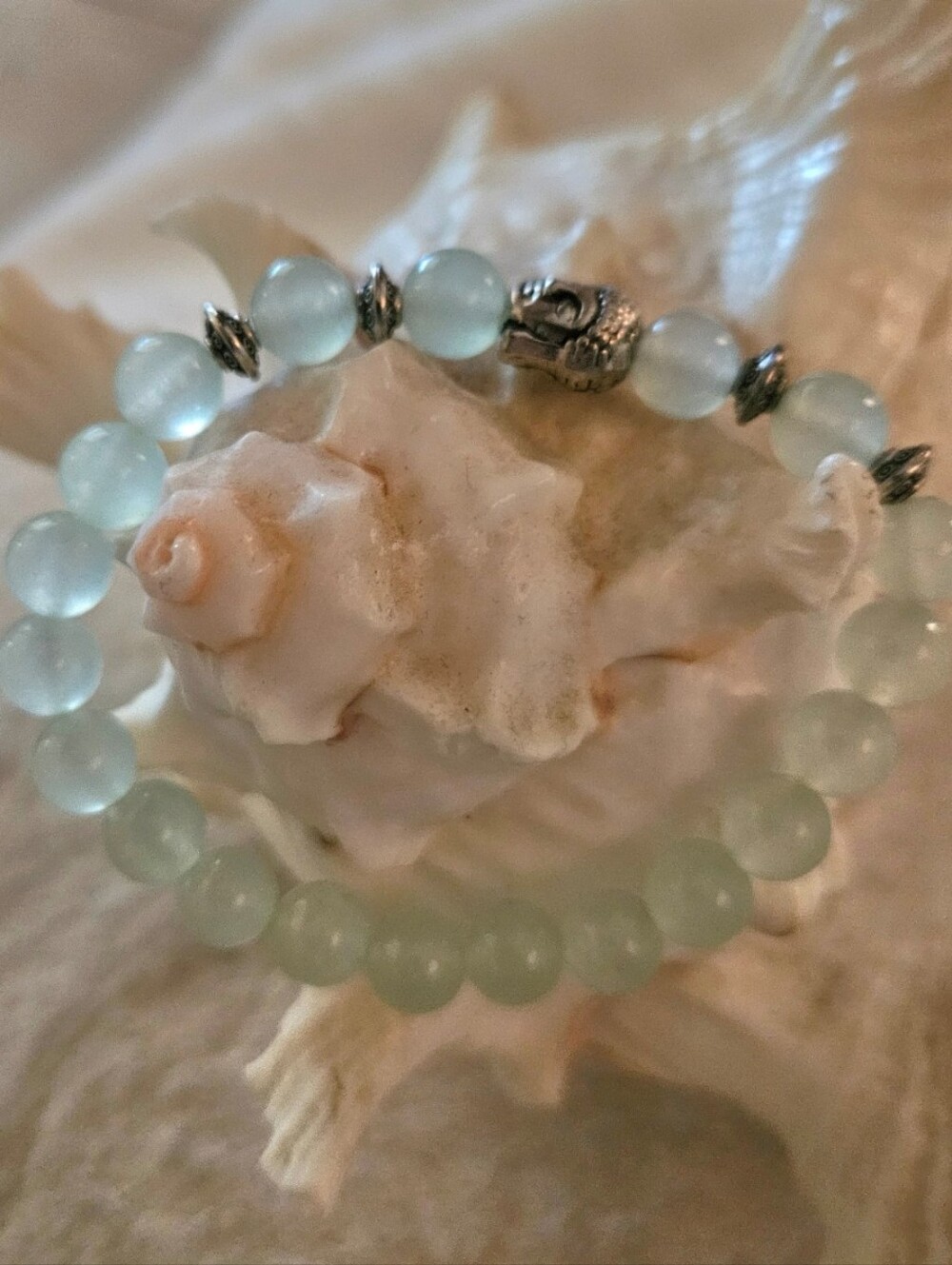 Adventurine Light Green Bead Crystal Bracelet with Silver Tone Buddah 8mm Beads
